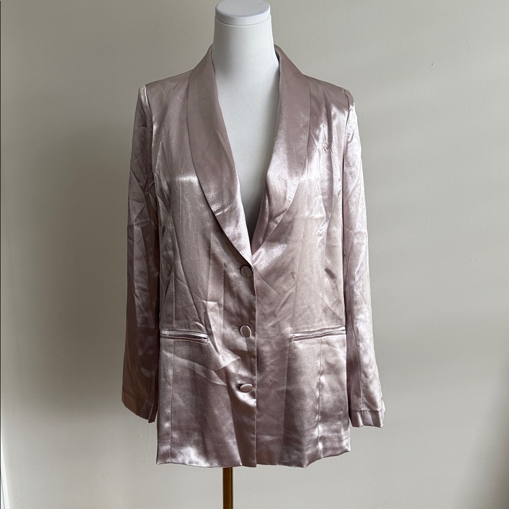 Vici Satin Blazer in Light Pink